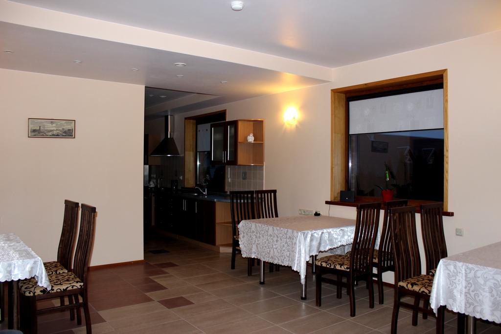 Vidu Guest House อูเตนา ภายนอก รูปภาพ
